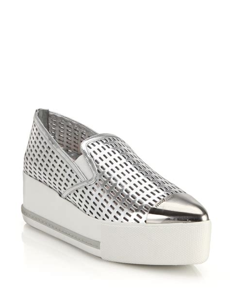 miu miu metallic neaker